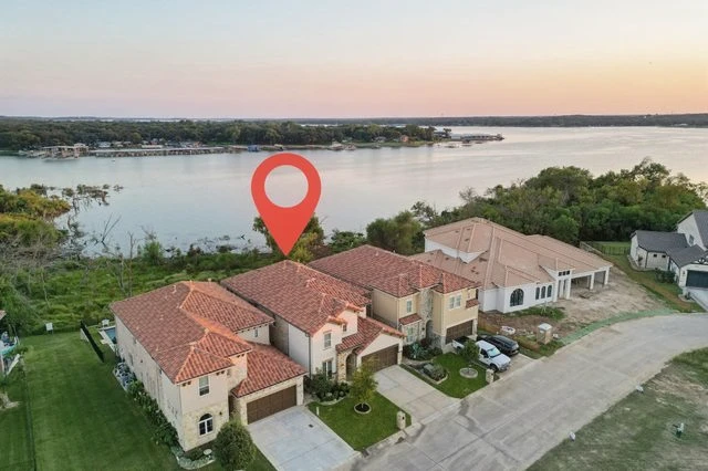 Official listing photo for 9053 Lakeside Dr